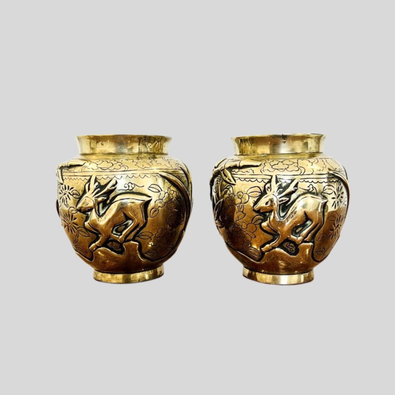 Antique jardinieres are one of the best Christmas gift ideas for your mum or wife in 2025